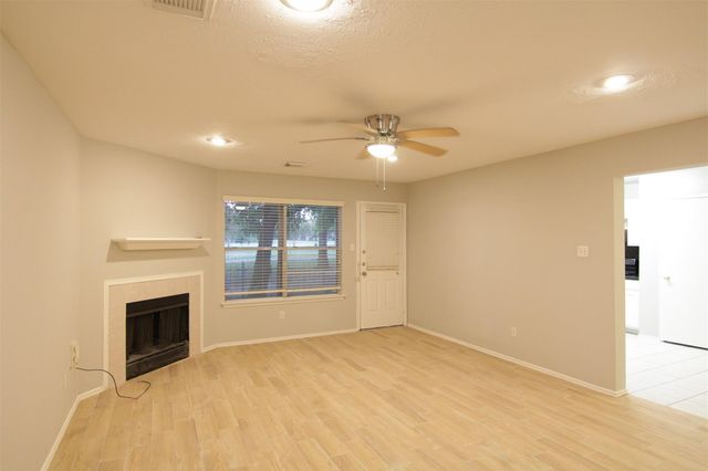 8230 Golf Green Circle, Houston, TX 77036