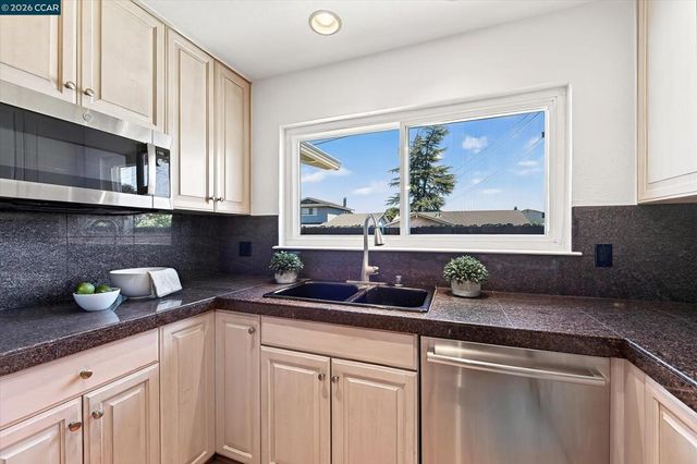 7030 Corinth, Dublin, CA 94568