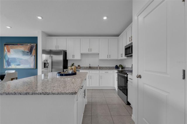 1715 FAN PALM DRIVE, Davenport, FL 33897
