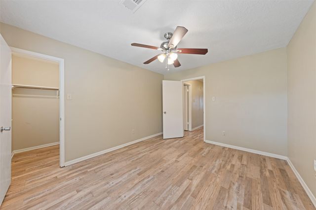 211 Scarlet Maple, Sugar Land, TX 77479