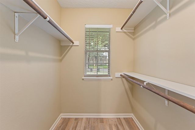 211 Scarlet Maple, Sugar Land, TX 77479