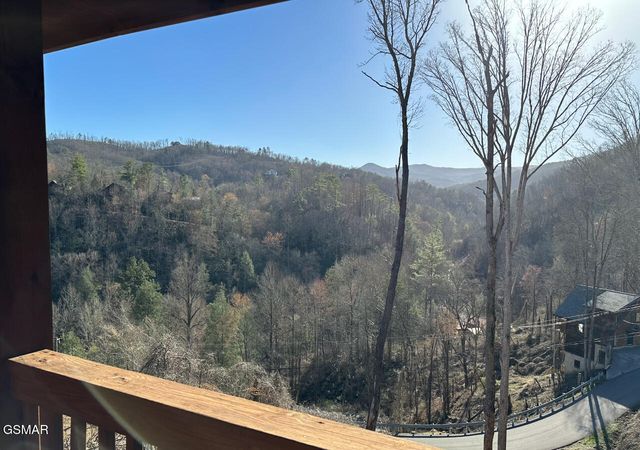 1110 Annes Road, Gatlinburg, TN 37738