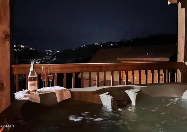 1110 Annes Road, Gatlinburg, TN 37738