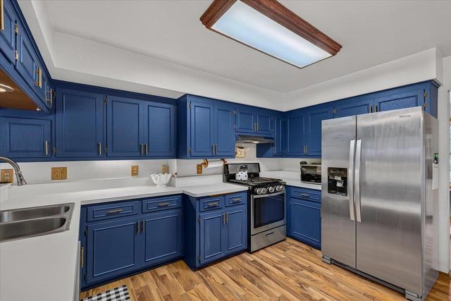 2313 Ramshead Court, Waukesha, WI 53188