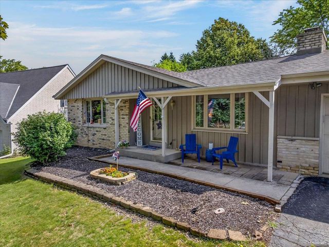 2313 Ramshead Court, Waukesha, WI 53188