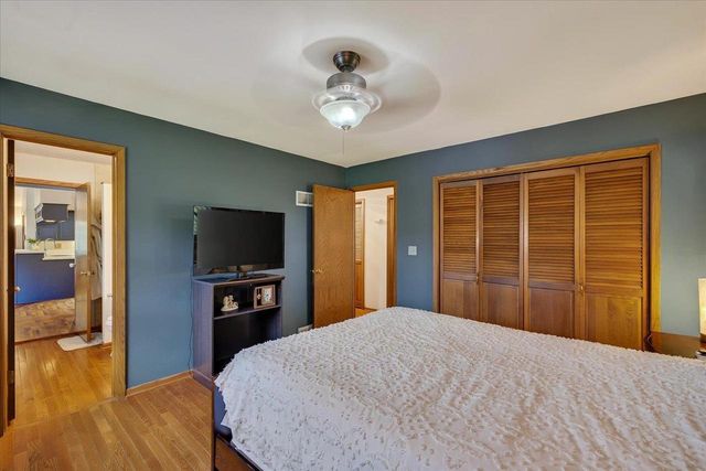 2313 Ramshead Court, Waukesha, WI 53188