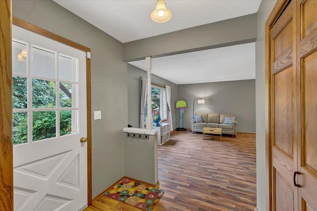 2313 Ramshead Court, Waukesha, WI 53188