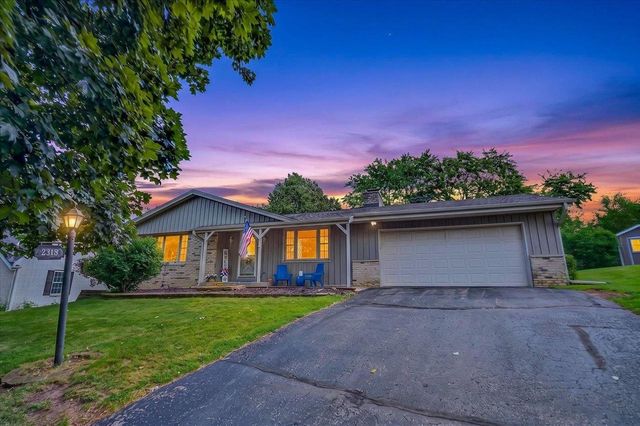 2313 Ramshead Court, Waukesha, WI 53188