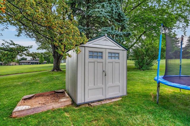 2313 Ramshead Court, Waukesha, WI 53188