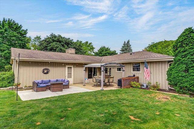 2313 Ramshead Court, Waukesha, WI 53188
