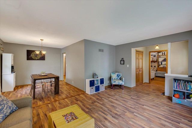2313 Ramshead Court, Waukesha, WI 53188