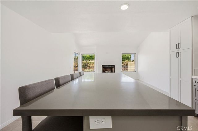 74231 Santa Rosa, Palm Desert, CA 92260