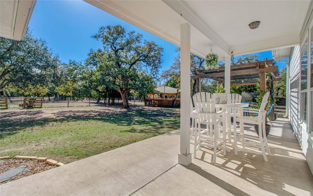 1779 County Road 151, Columbus, TX 78934