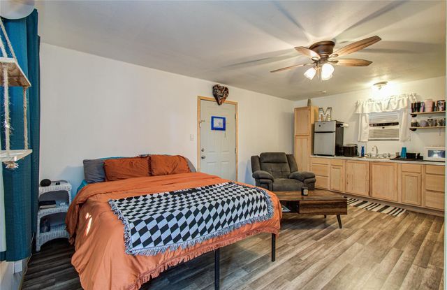 1779 County Road 151, Columbus, TX 78934