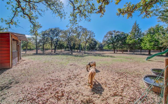 1779 County Road 151, Columbus, TX 78934