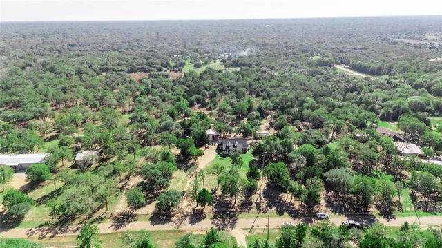 1779 County Road 151, Columbus, TX 78934