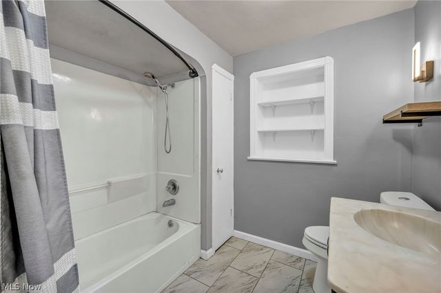 4304 Clague Road, North Olmsted, OH 44070
