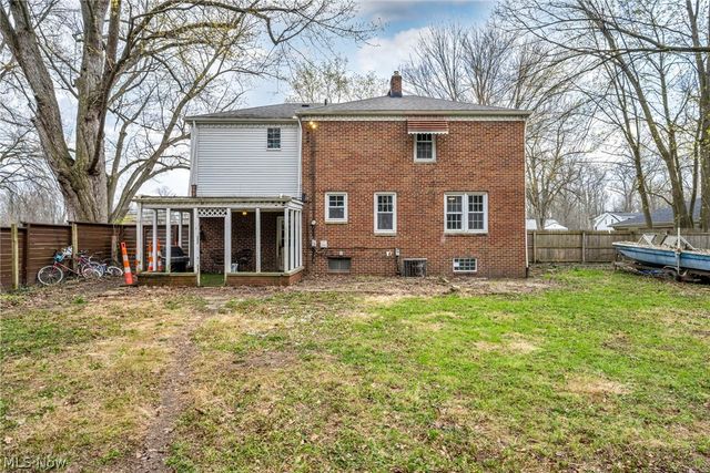 4304 Clague Road, North Olmsted, OH 44070