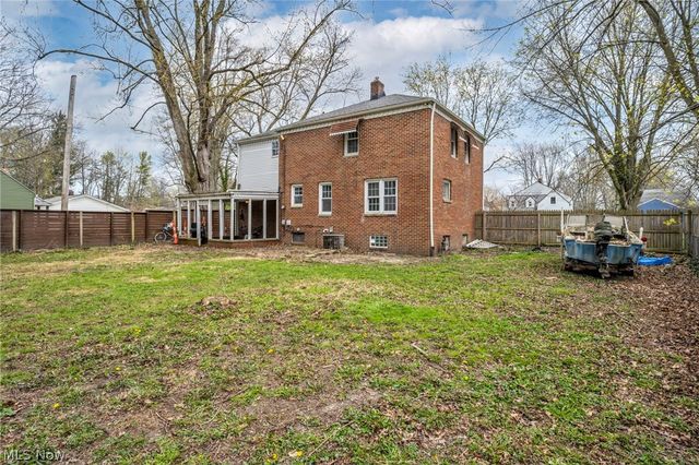 4304 Clague Road, North Olmsted, OH 44070