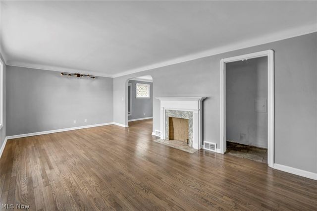 4304 Clague Road, North Olmsted, OH 44070