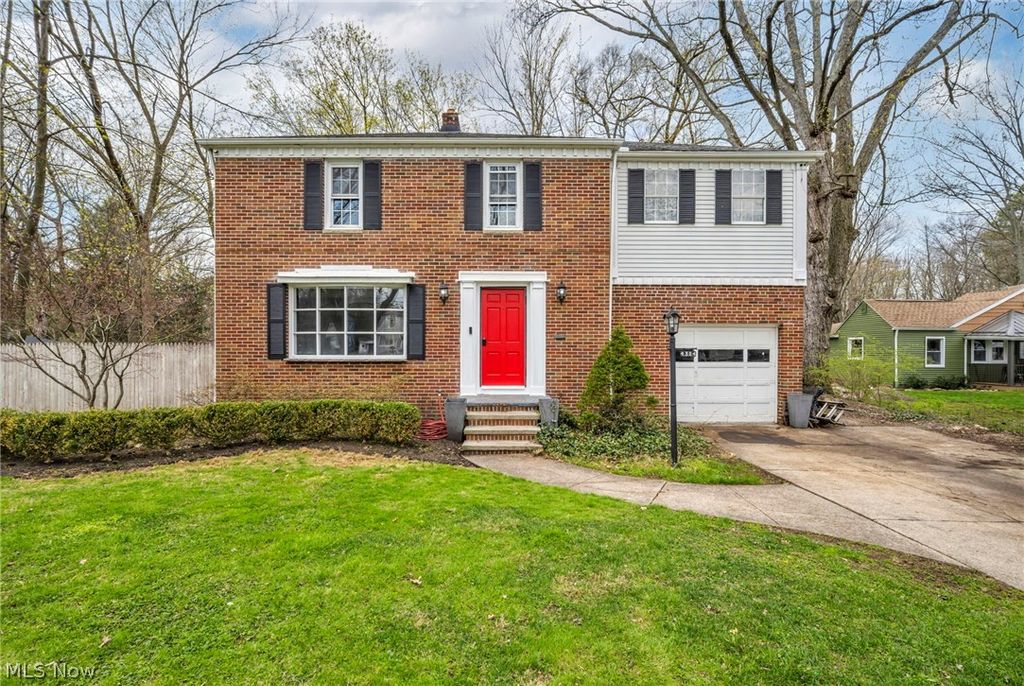 4304 Clague Road, North Olmsted, OH 44070