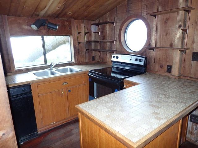 36260 Highway 1, Monterey, CA 93940