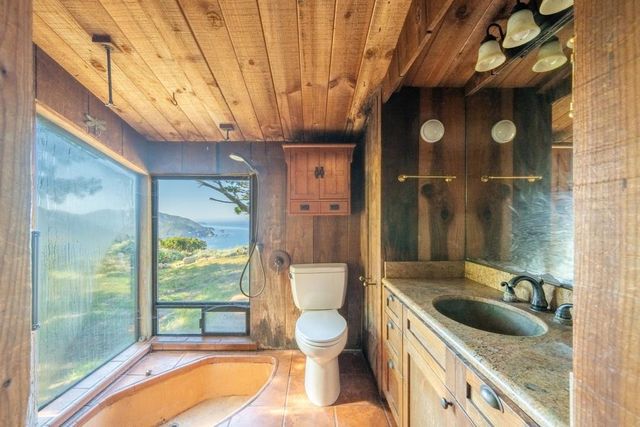 36260 Highway 1, Monterey, CA 93940