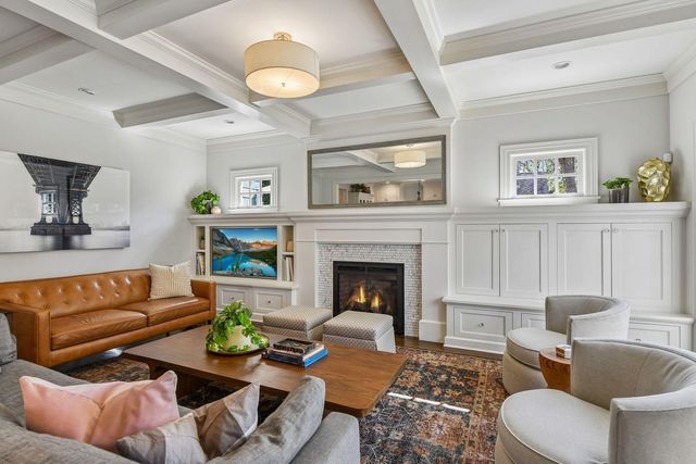 4519 W 56th Street, Edina, MN 55424