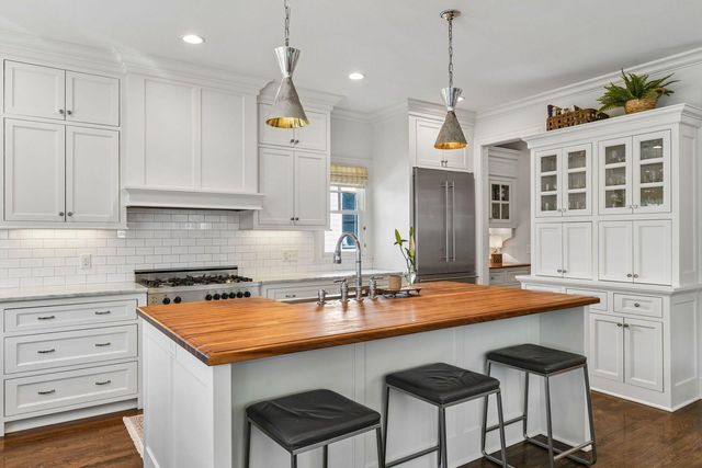 4519 W 56th Street, Edina, MN 55424