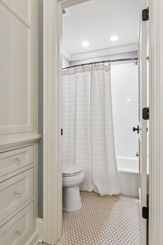 4519 W 56th Street, Edina, MN 55424