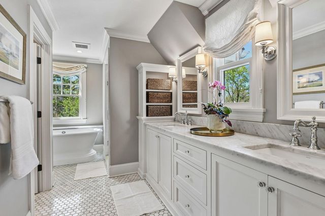 4519 W 56th Street, Edina, MN 55424