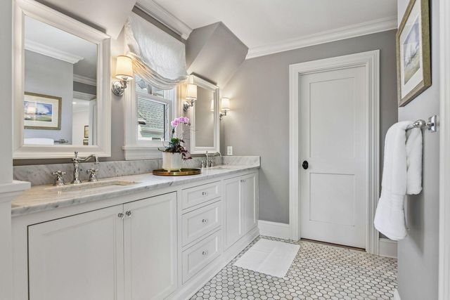 4519 W 56th Street, Edina, MN 55424