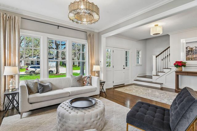 4519 W 56th Street, Edina, MN 55424