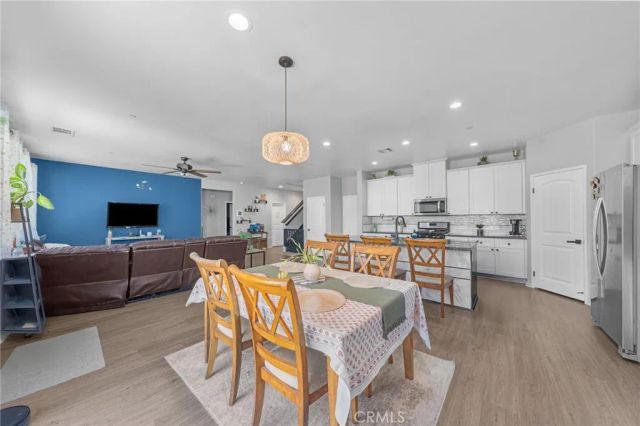 546 Brookshire, Hemet, CA 92543