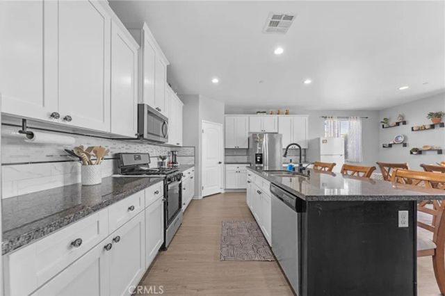 546 Brookshire, Hemet, CA 92543