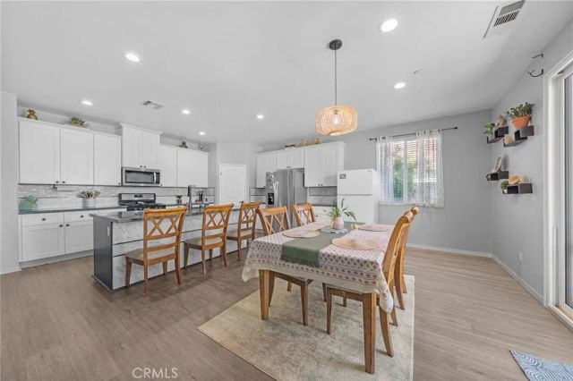 546 Brookshire, Hemet, CA 92543