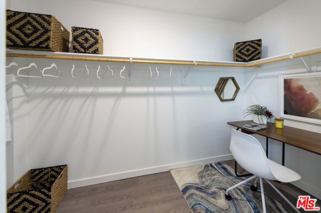 2929 pennsylvania Avenue 214, Santa Monica, CA 90404