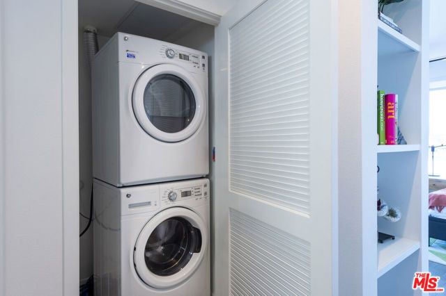 2929 pennsylvania Avenue 214, Santa Monica, CA 90404