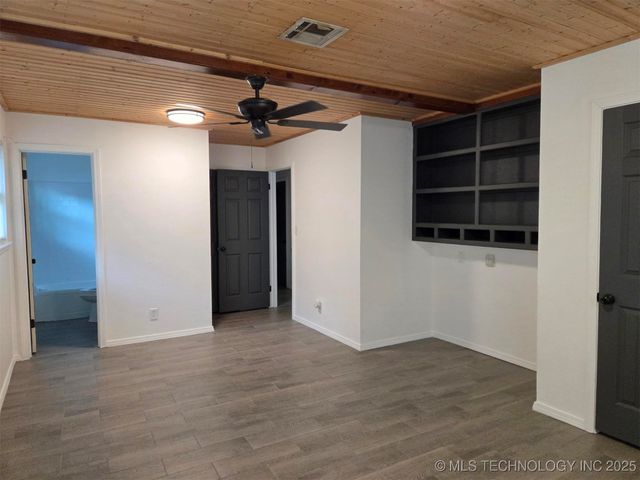 408 Lindenwood Drive, Bartlesville, OK 74003