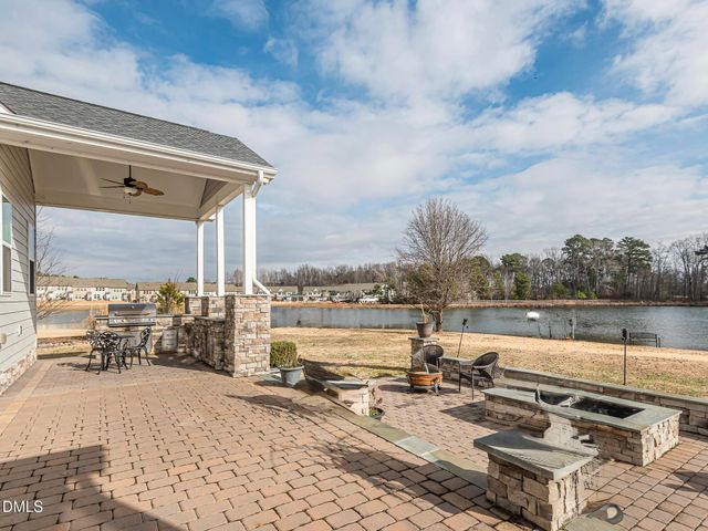 1015 Black River Drive, Zebulon, NC 27597