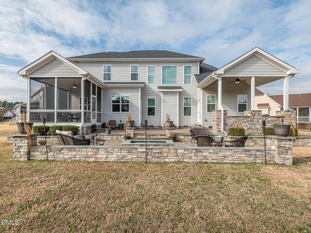 1015 Black River Drive, Zebulon, NC 27597