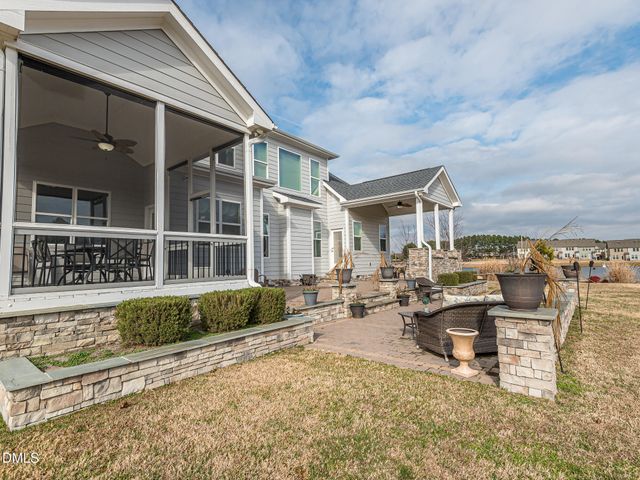 1015 Black River Drive, Zebulon, NC 27597