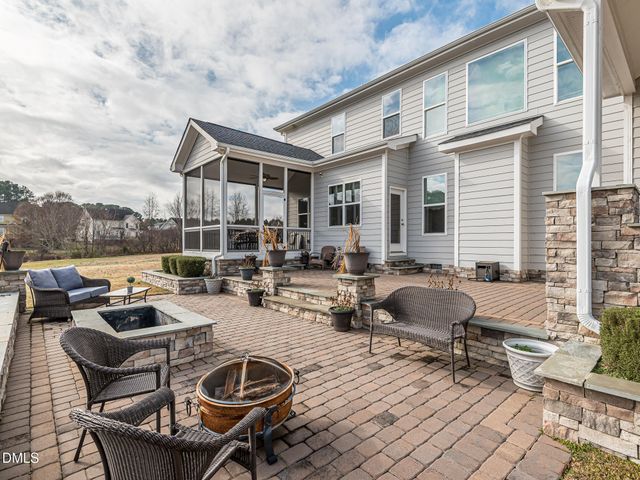 1015 Black River Drive, Zebulon, NC 27597