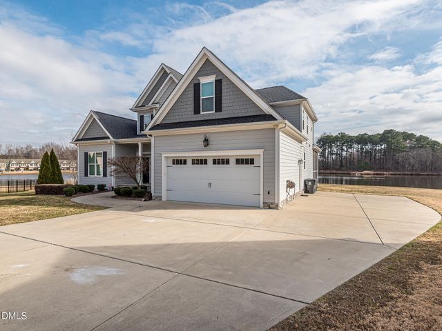 1015 Black River Drive, Zebulon, NC 27597