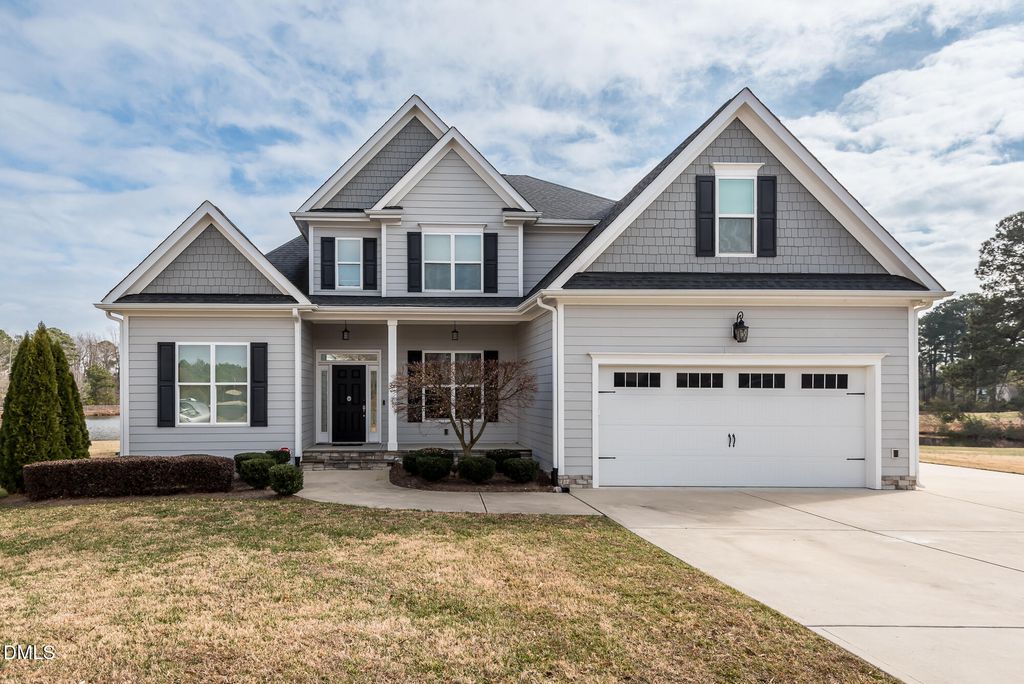 1015 Black River Drive, Zebulon, NC 27597