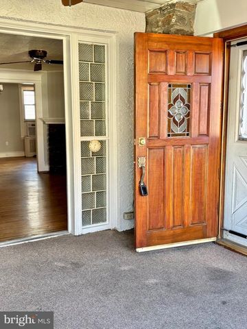 7242 BRENT RD, Upper Darby, PA 19082