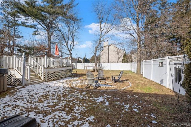 62 Eileen Avenue, Plainview, NY 11803