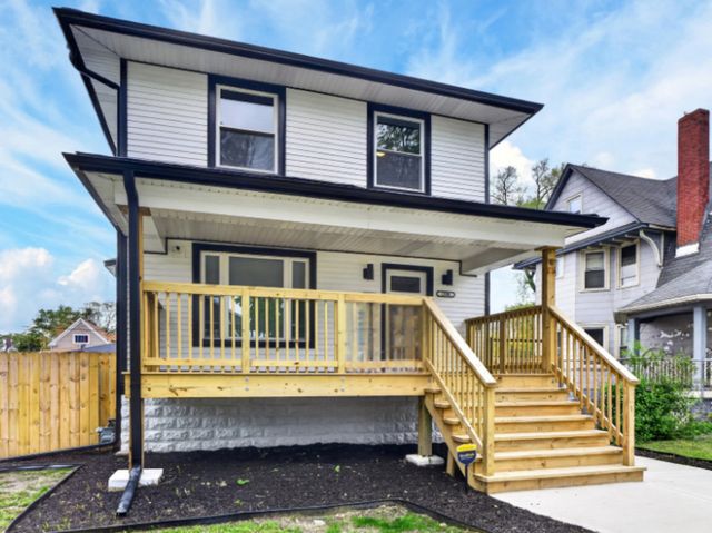 1508 S 7th Avenue, Maywood, IL 60153