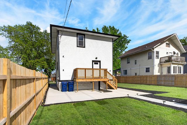 1508 S 7th Avenue, Maywood, IL 60153