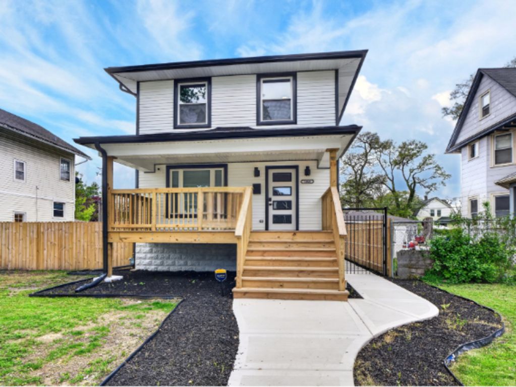 1508 S 7th Avenue, Maywood, IL 60153
